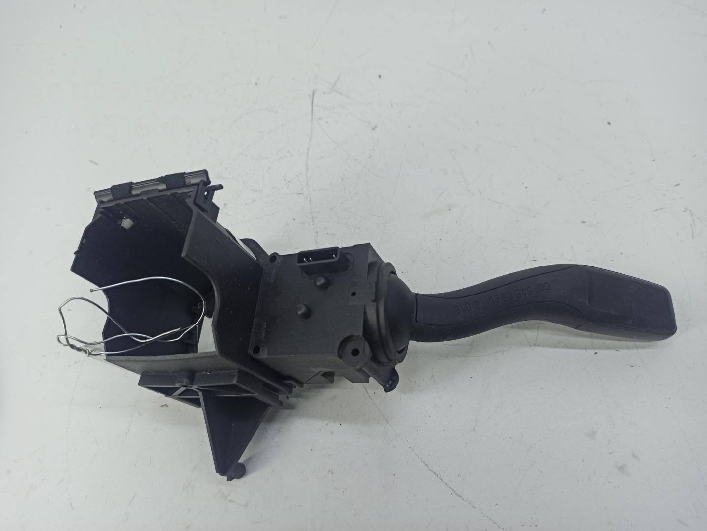 Переключатель поворотов подрулевой