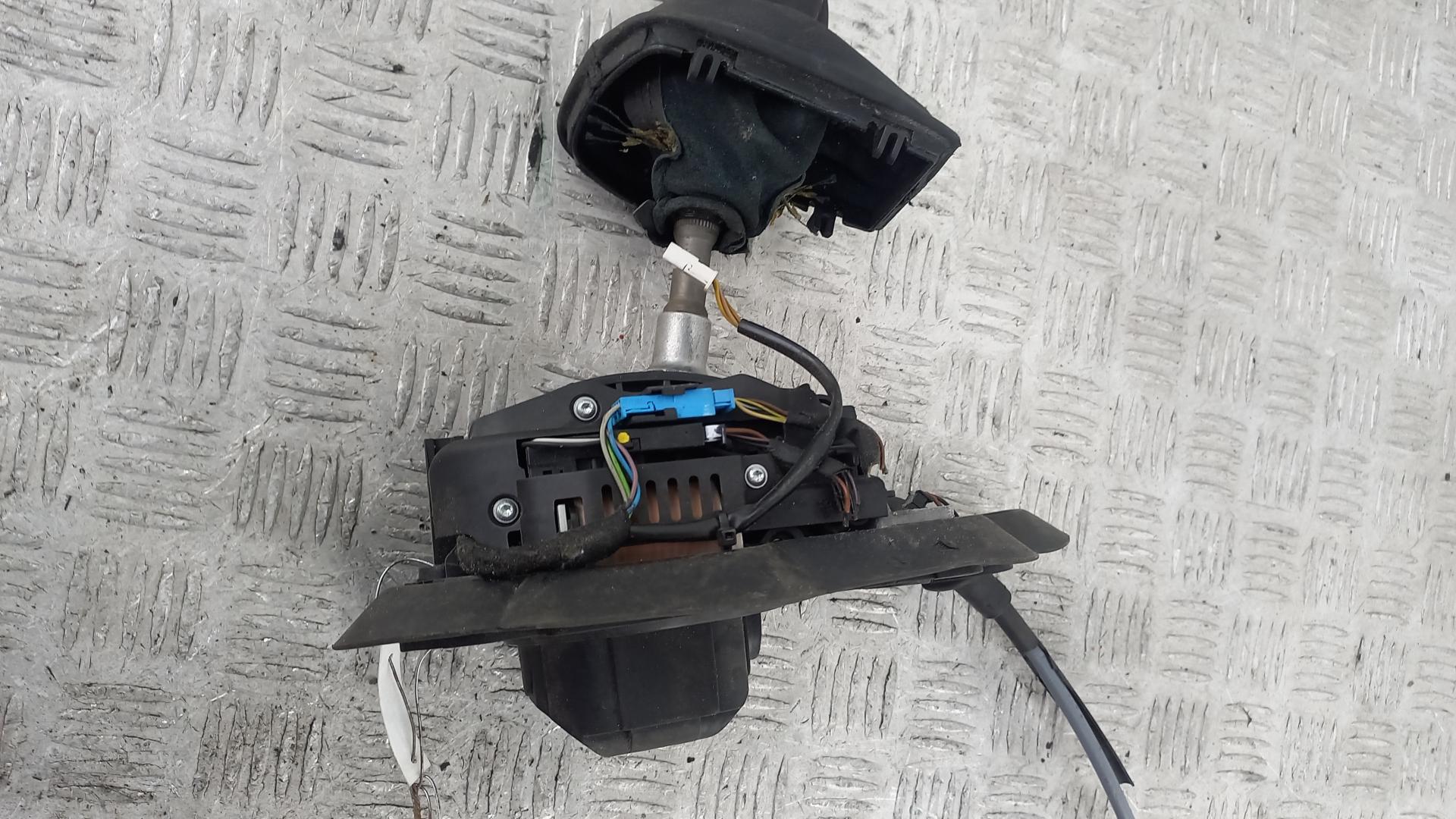 Кулиса МКПП / АКПП