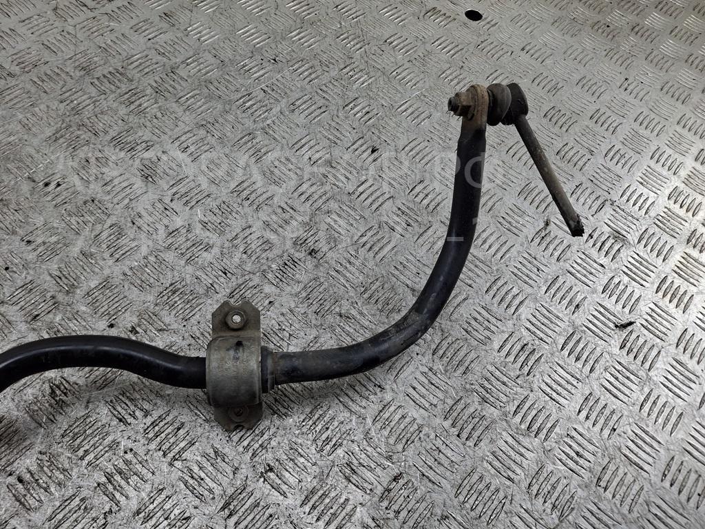 Стабилизатор передний