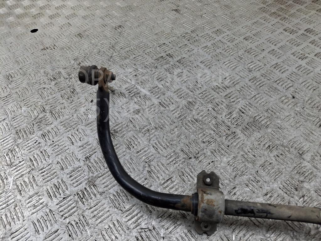 Стабилизатор передний