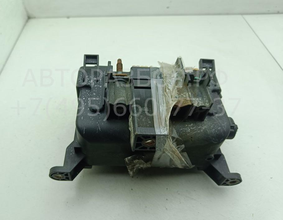 Блок предохранителей