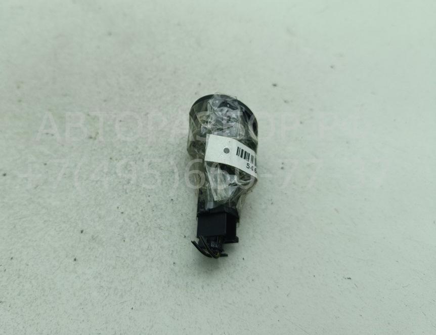 Кнопка открывания багажника