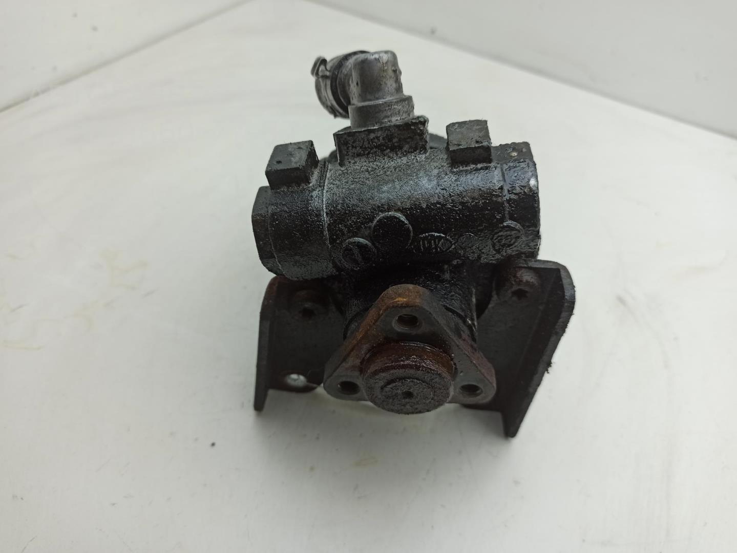 Насос ГУР (гидроусилитель руля)