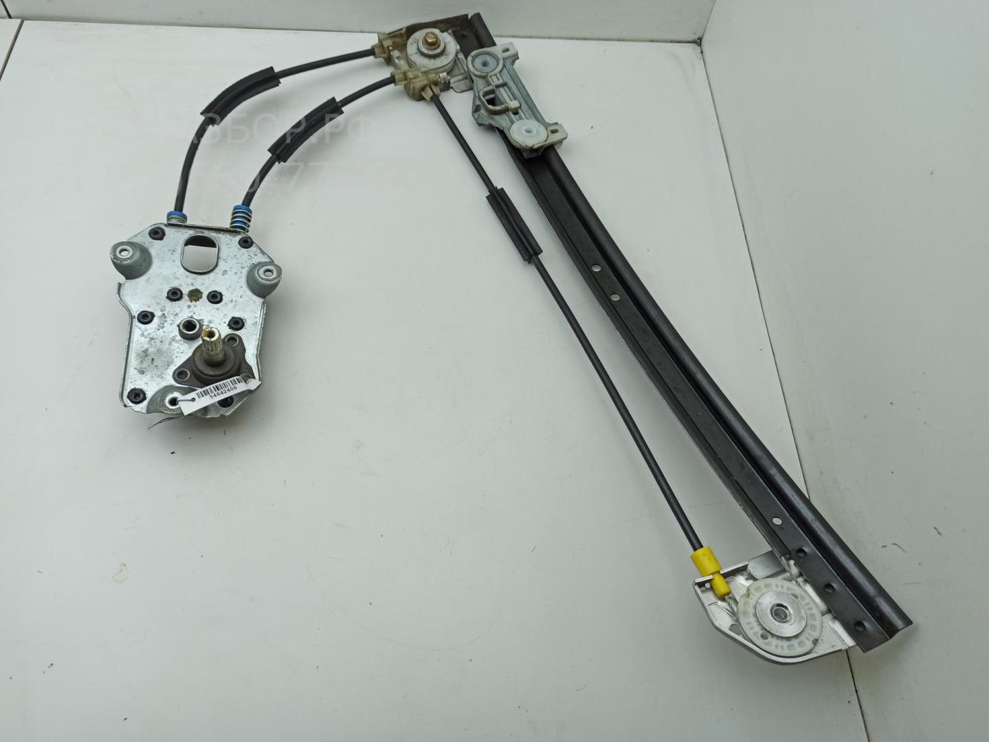 Стеклоподъемник механ. задний левый