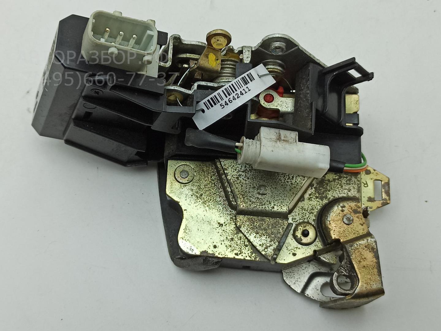 Замок двери задней правой