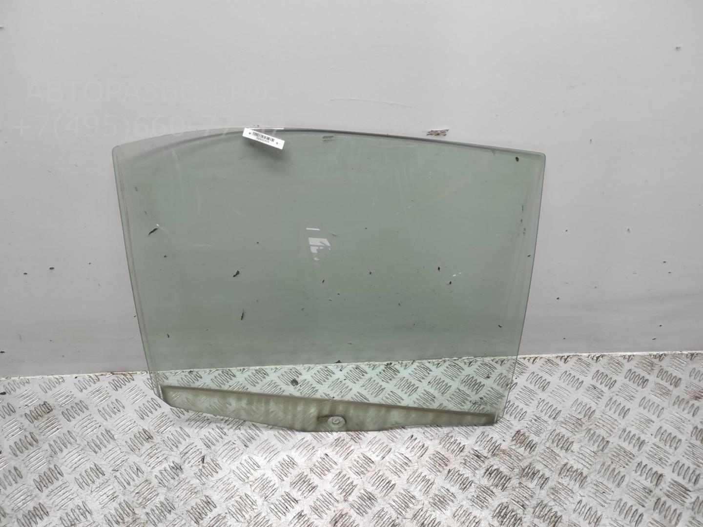 Стекло двери задней правой
