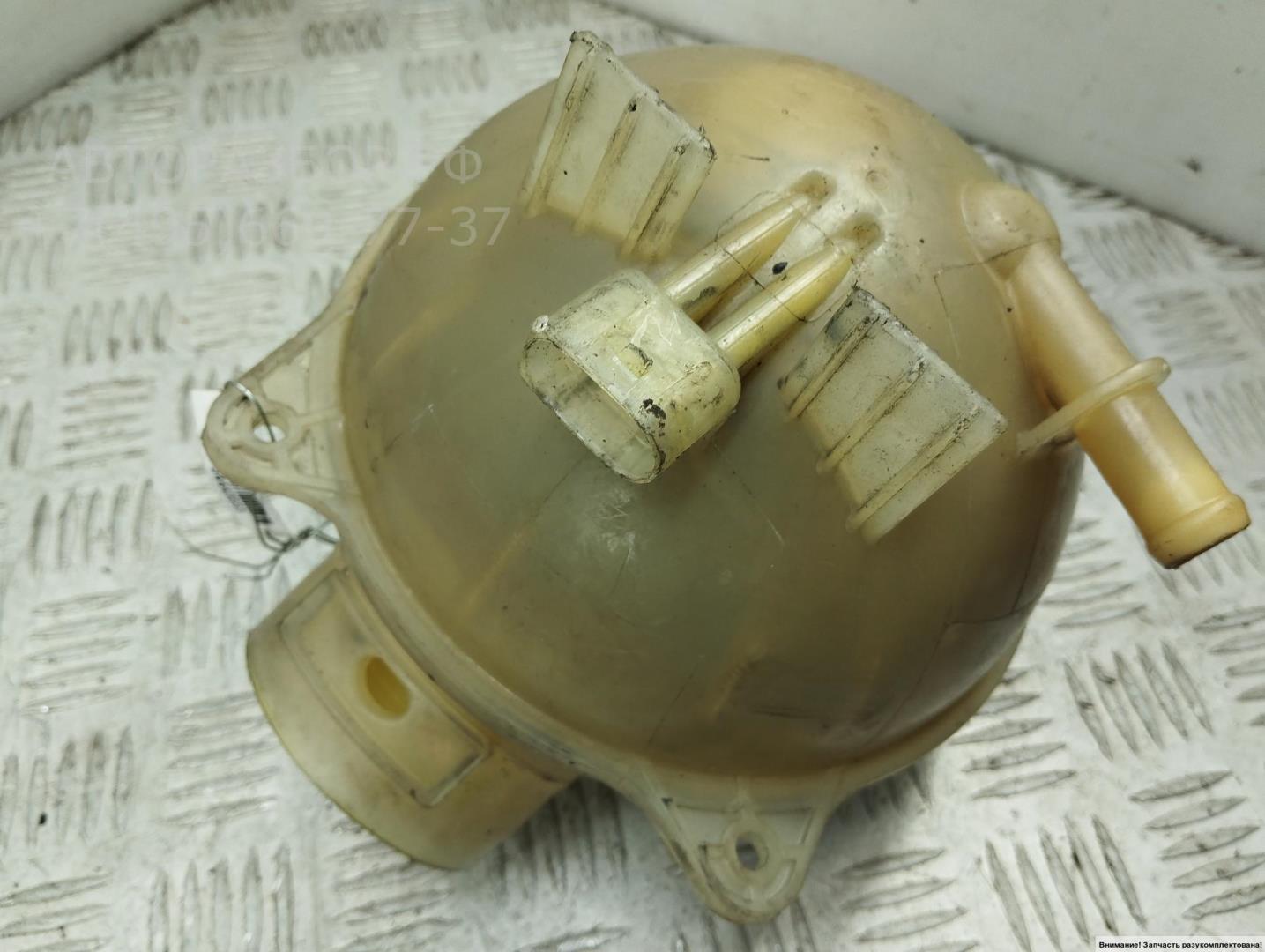 Бачок расширительный