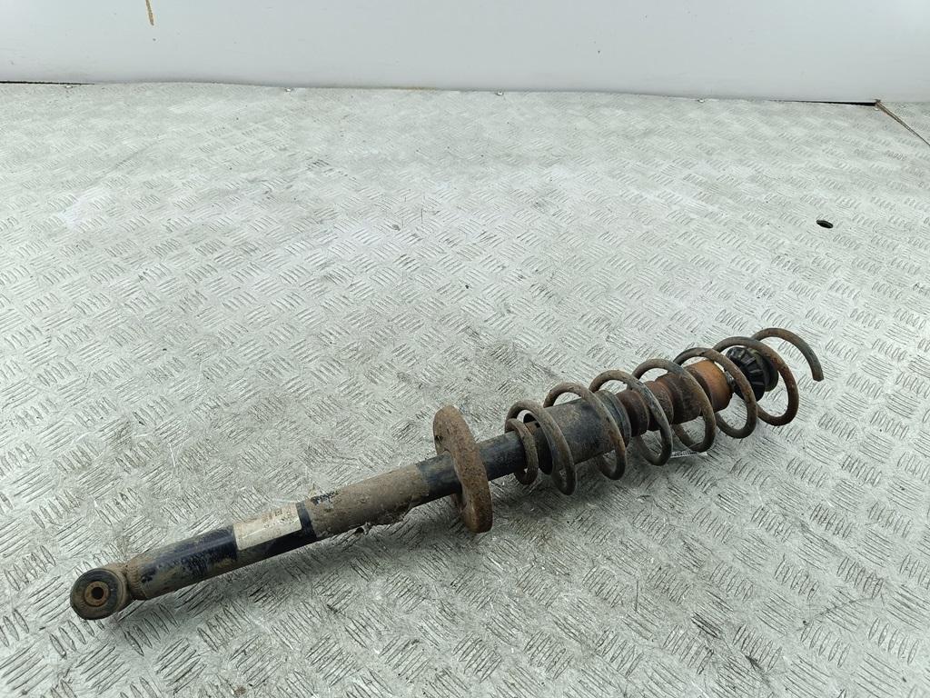 Амортизатор задний правый