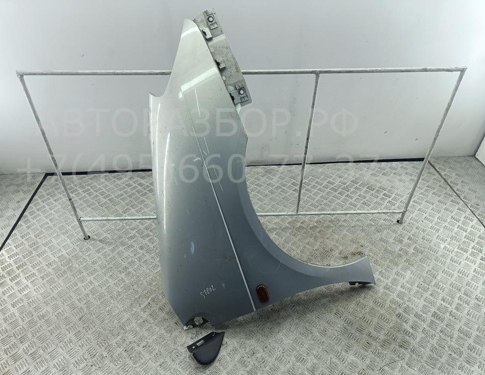 Крыло переднее правое