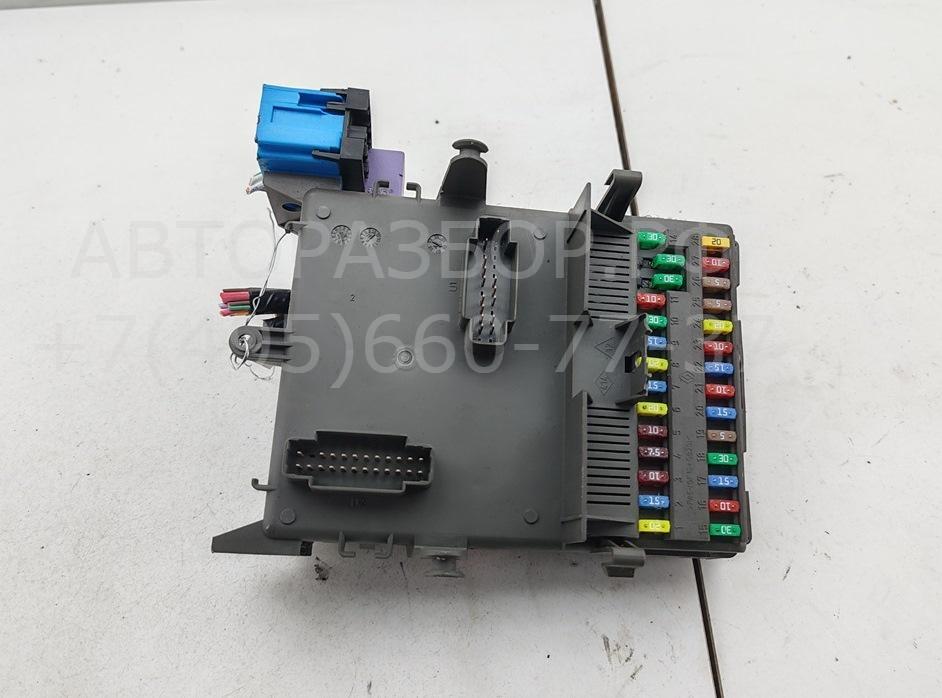 Блок предохранителей