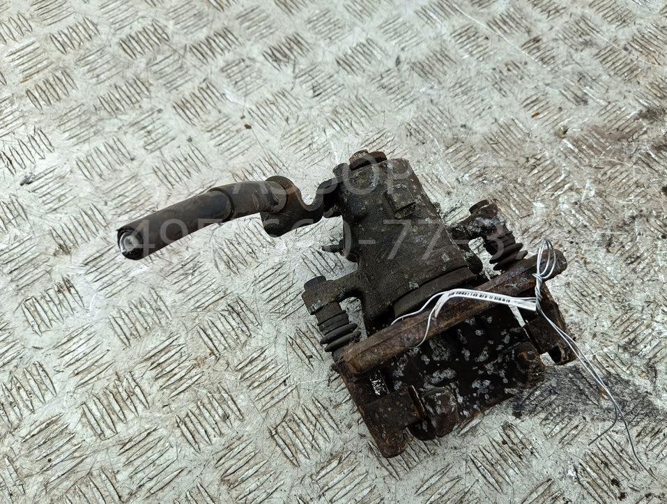 Суппорт задний правый