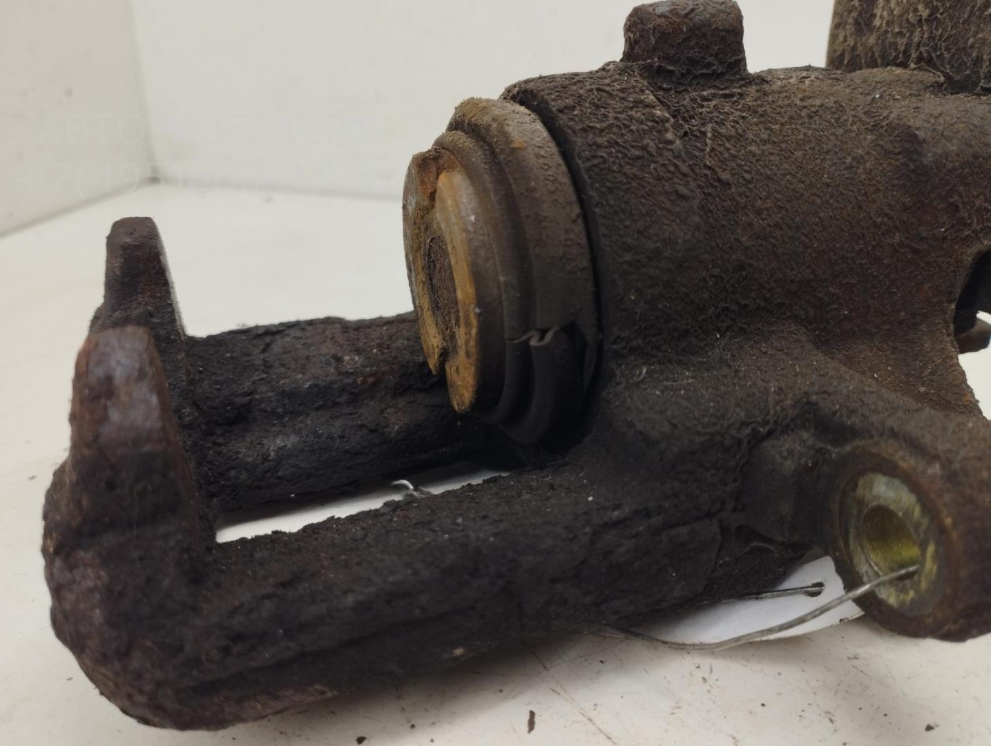 Суппорт задний правый