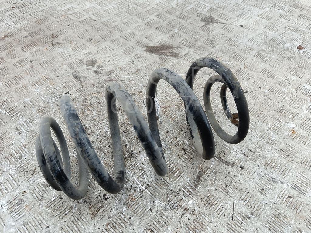 Пружина задняя