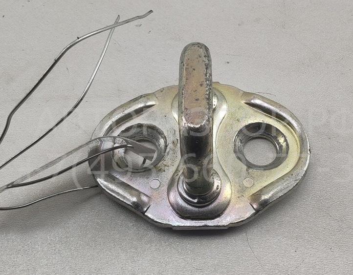 Ответная часть замка двери