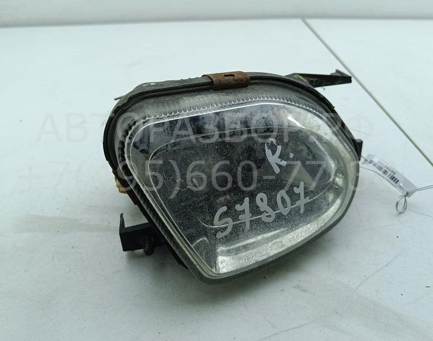 Фара противотуманная правая