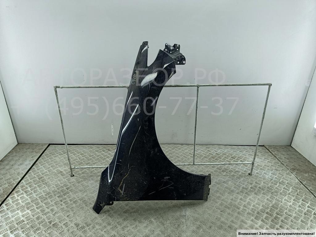 Крыло переднее правое