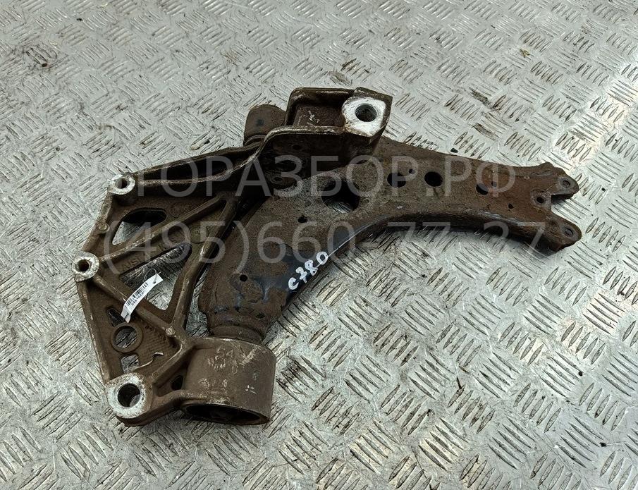 Рычаг передний правый