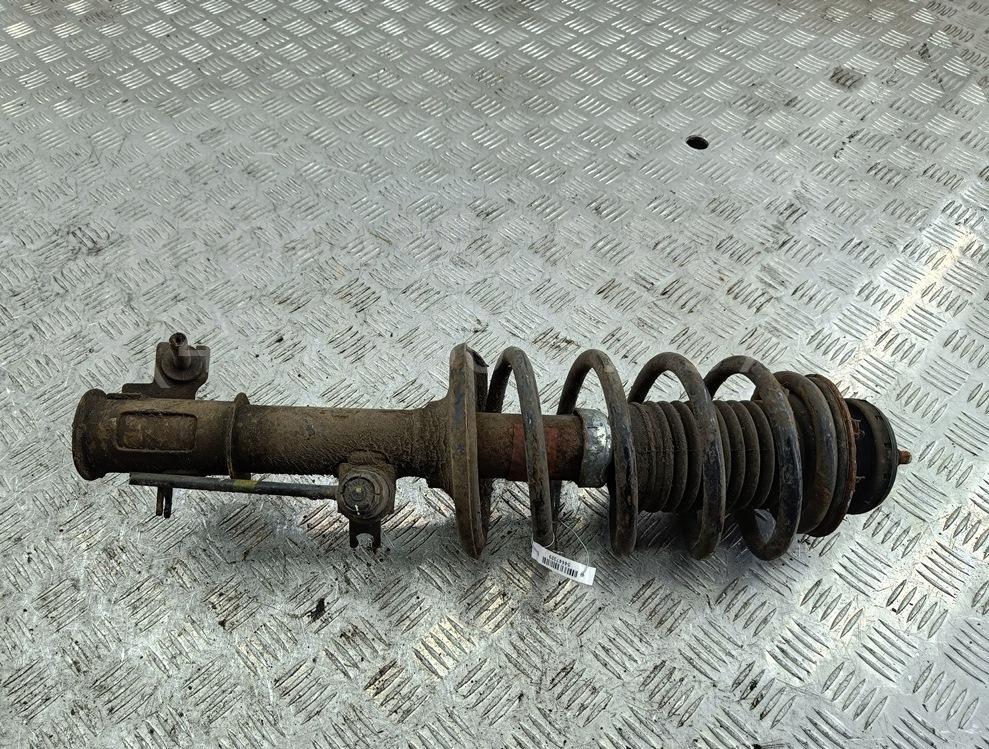 Амортизатор передний правый