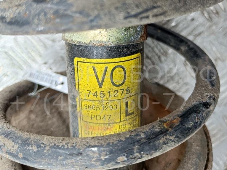 Амортизатор передний левый