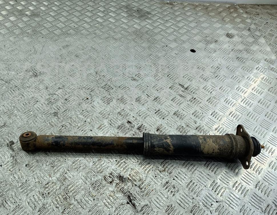 Амортизатор задний правый