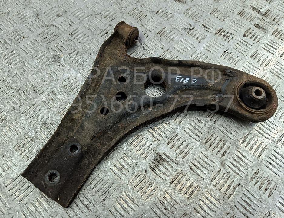 Рычаг передний правый