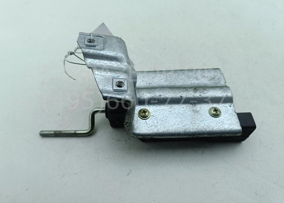 Активатор замка двери