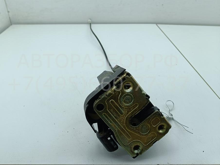 Замок двери передней левой