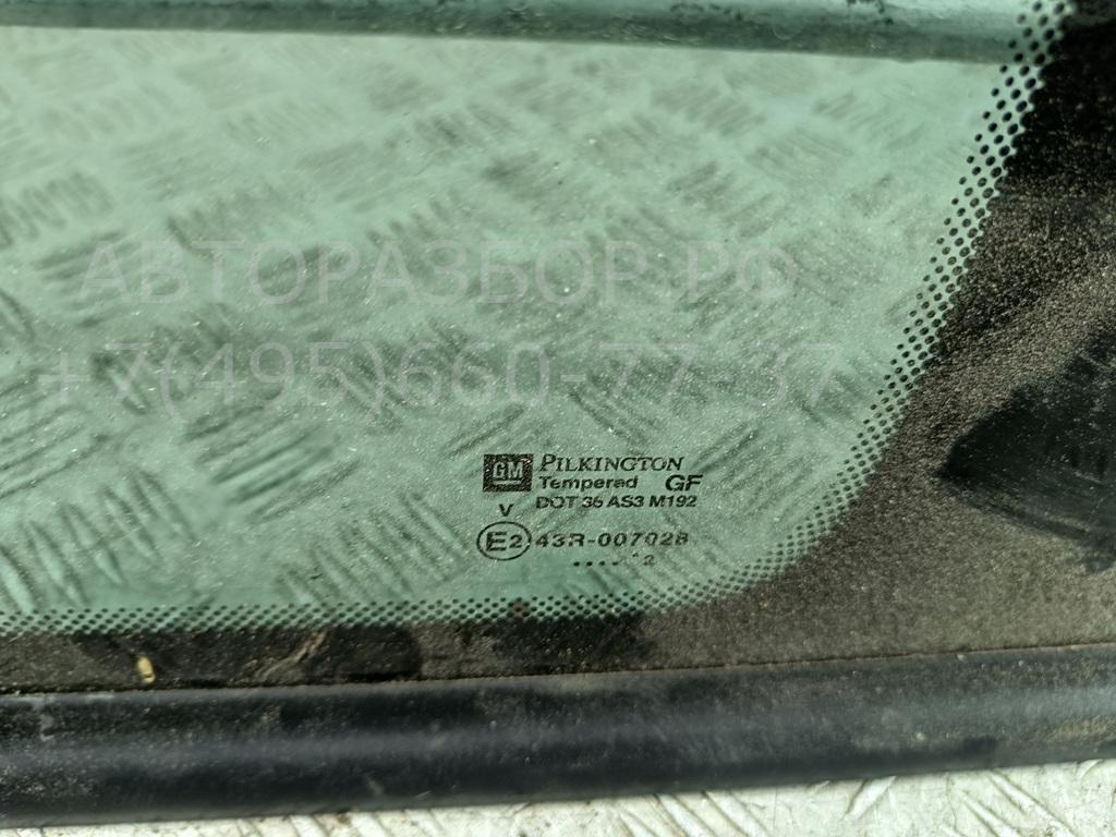 Стекло кузовное глухое правое