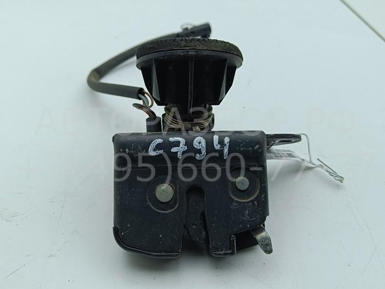 Замок багажника