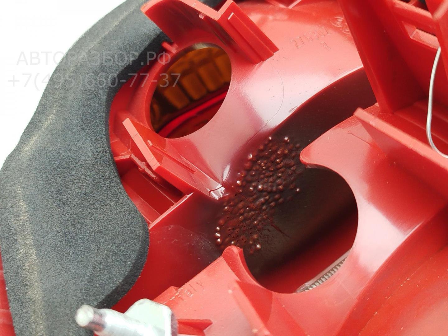 Фонарь задний правый