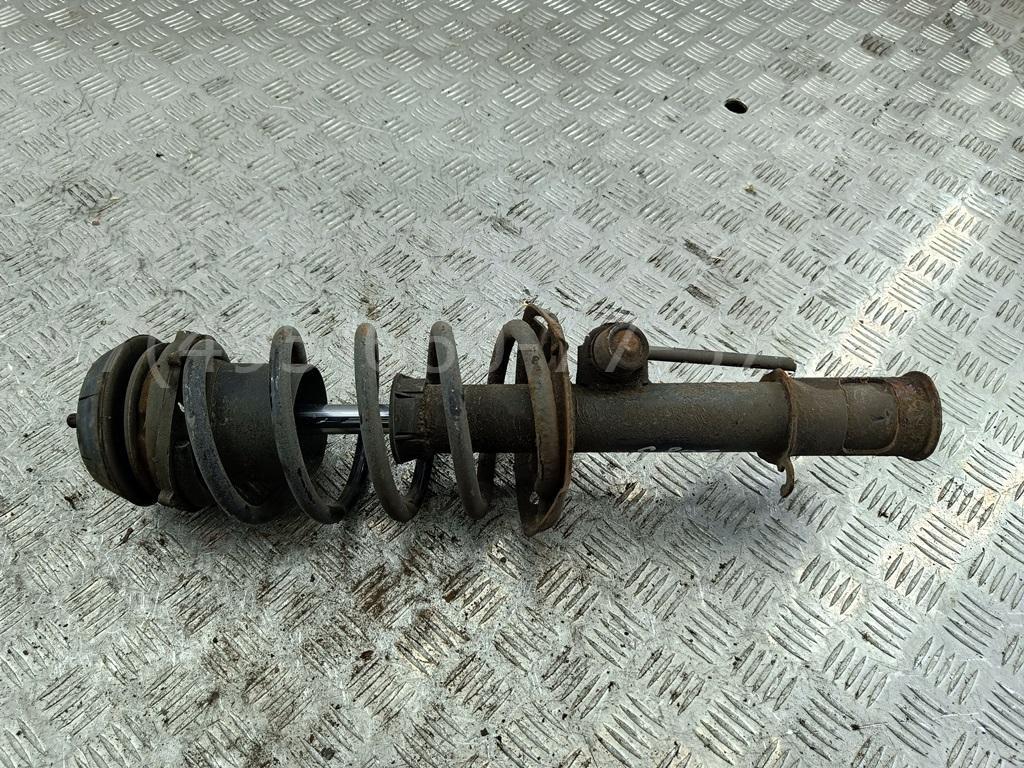 Амортизатор передний правый