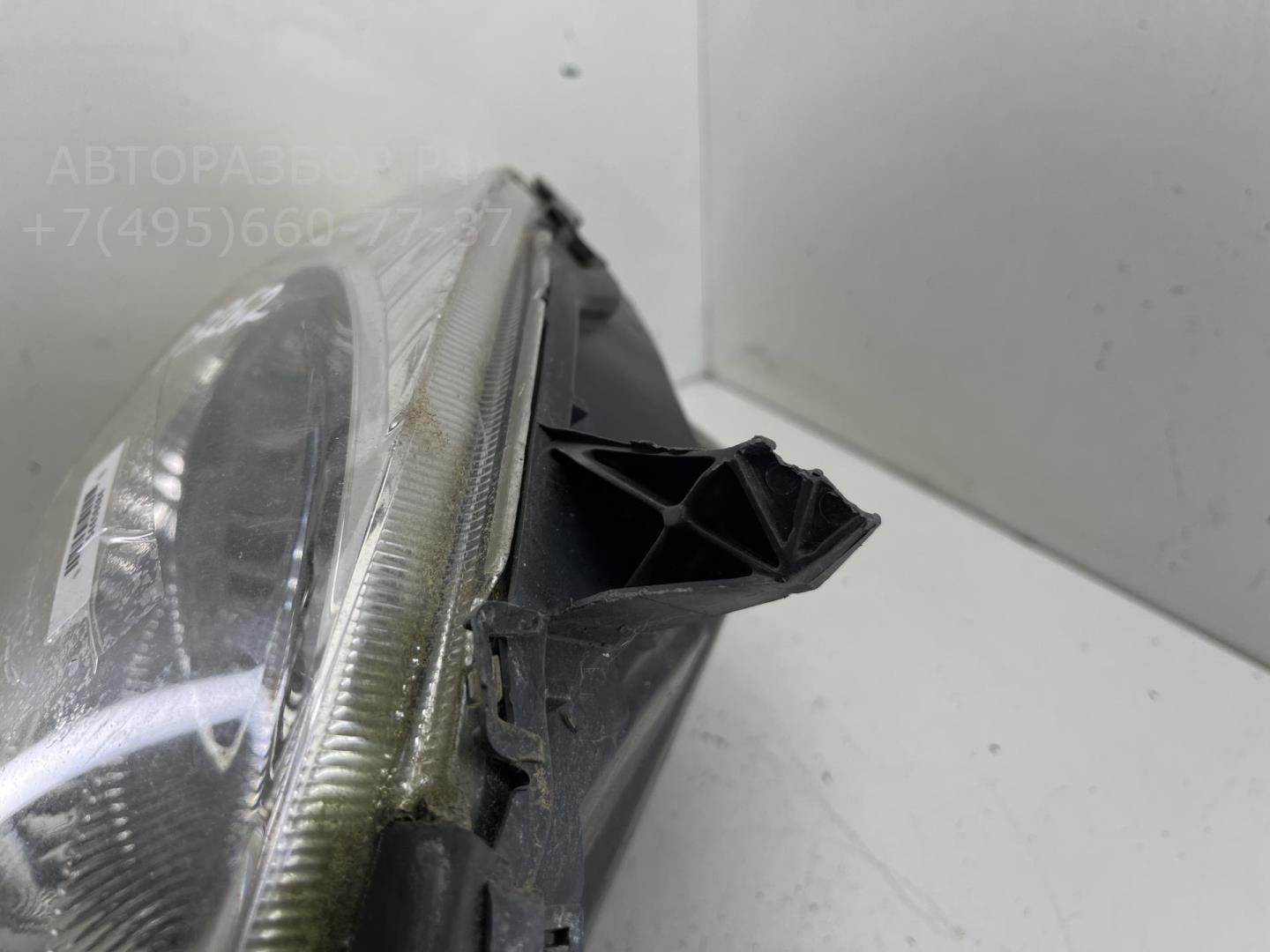 Фара левая
