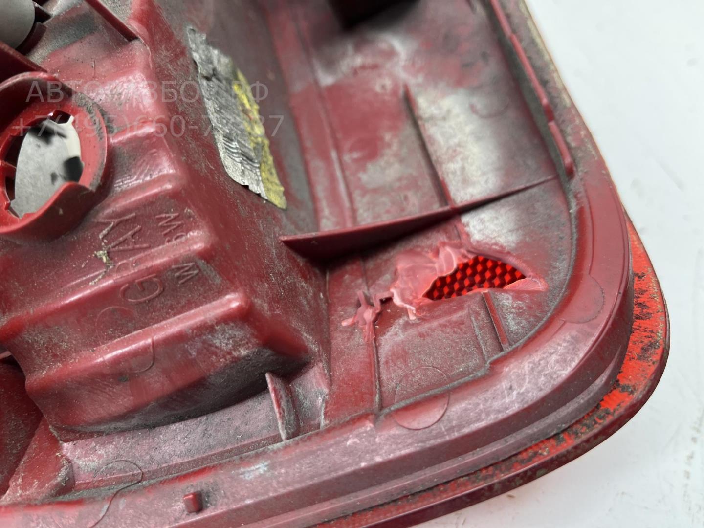 Фонарь задний правый