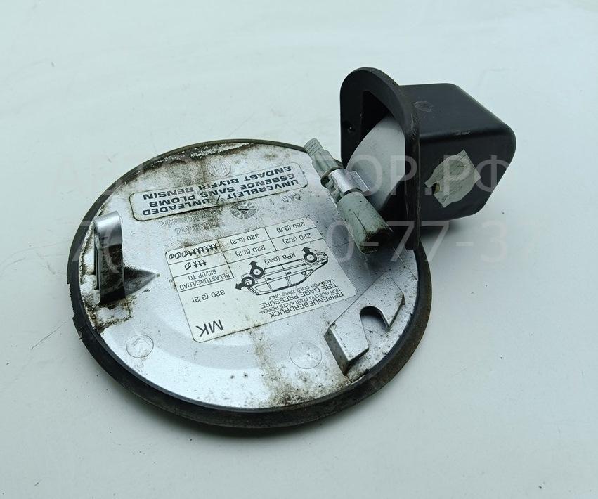 Лючок бензобака