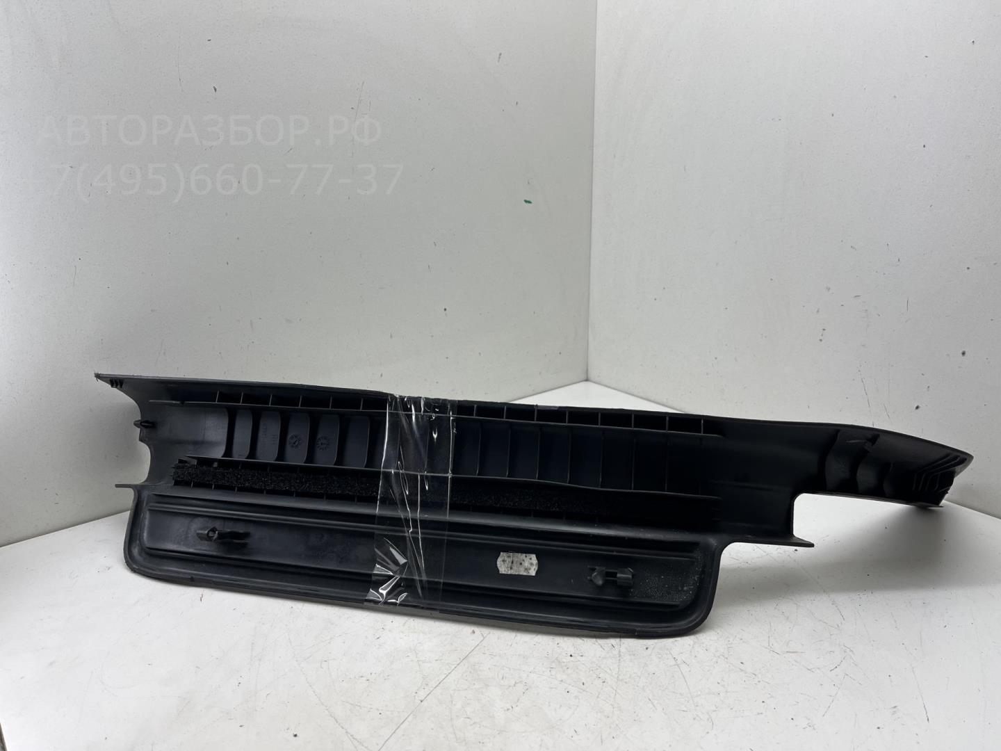 Накладка порога (внутренняя)