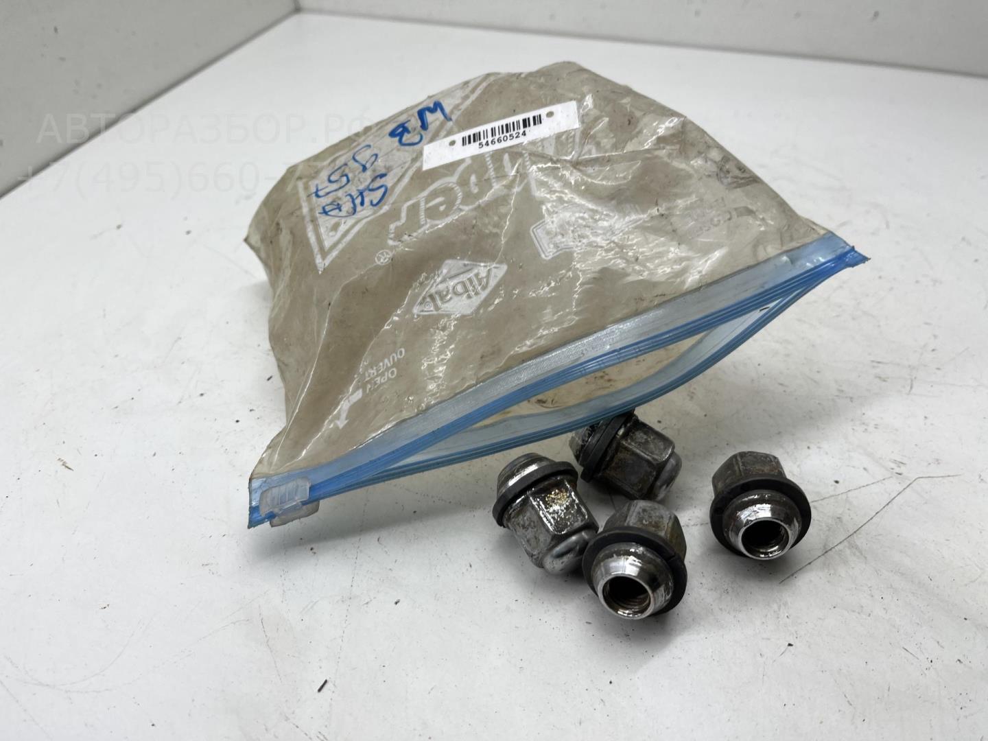 Болт колесный