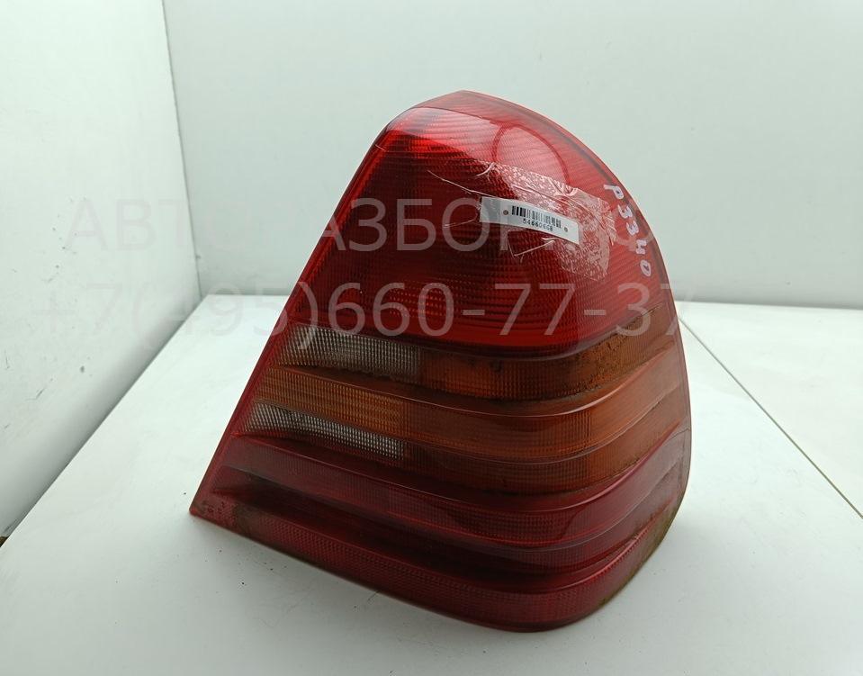 Фонарь задний правый