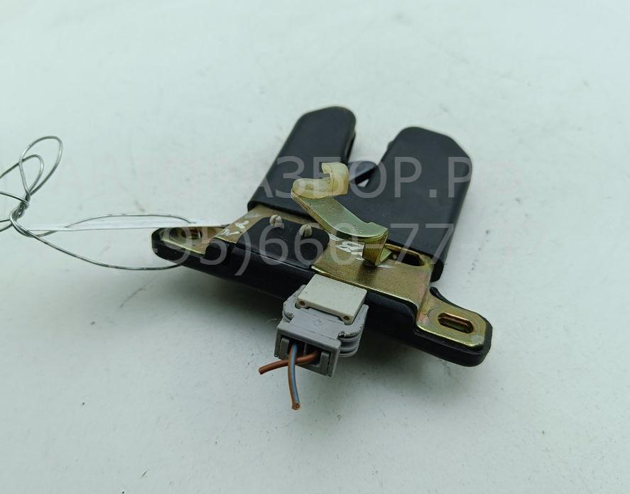 Замок багажника