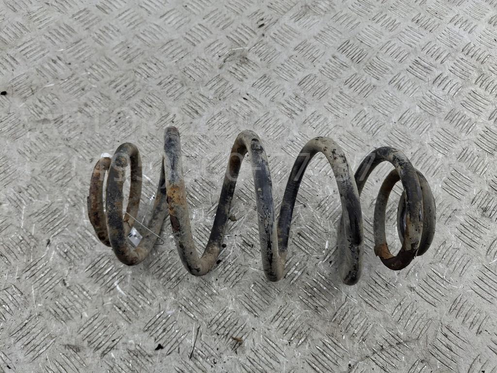 Пружина задняя