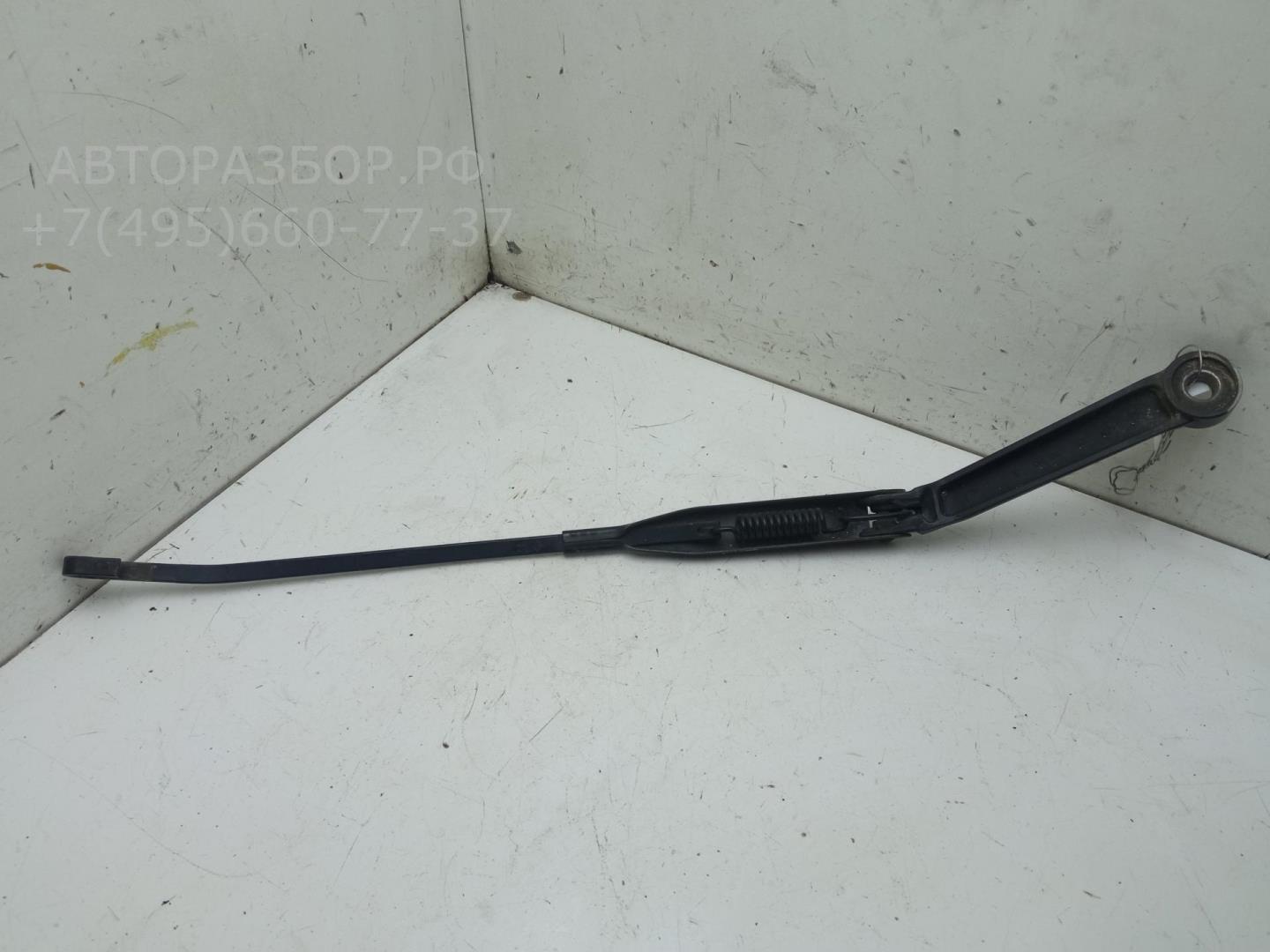 Поводок стеклоочистителя передний левый