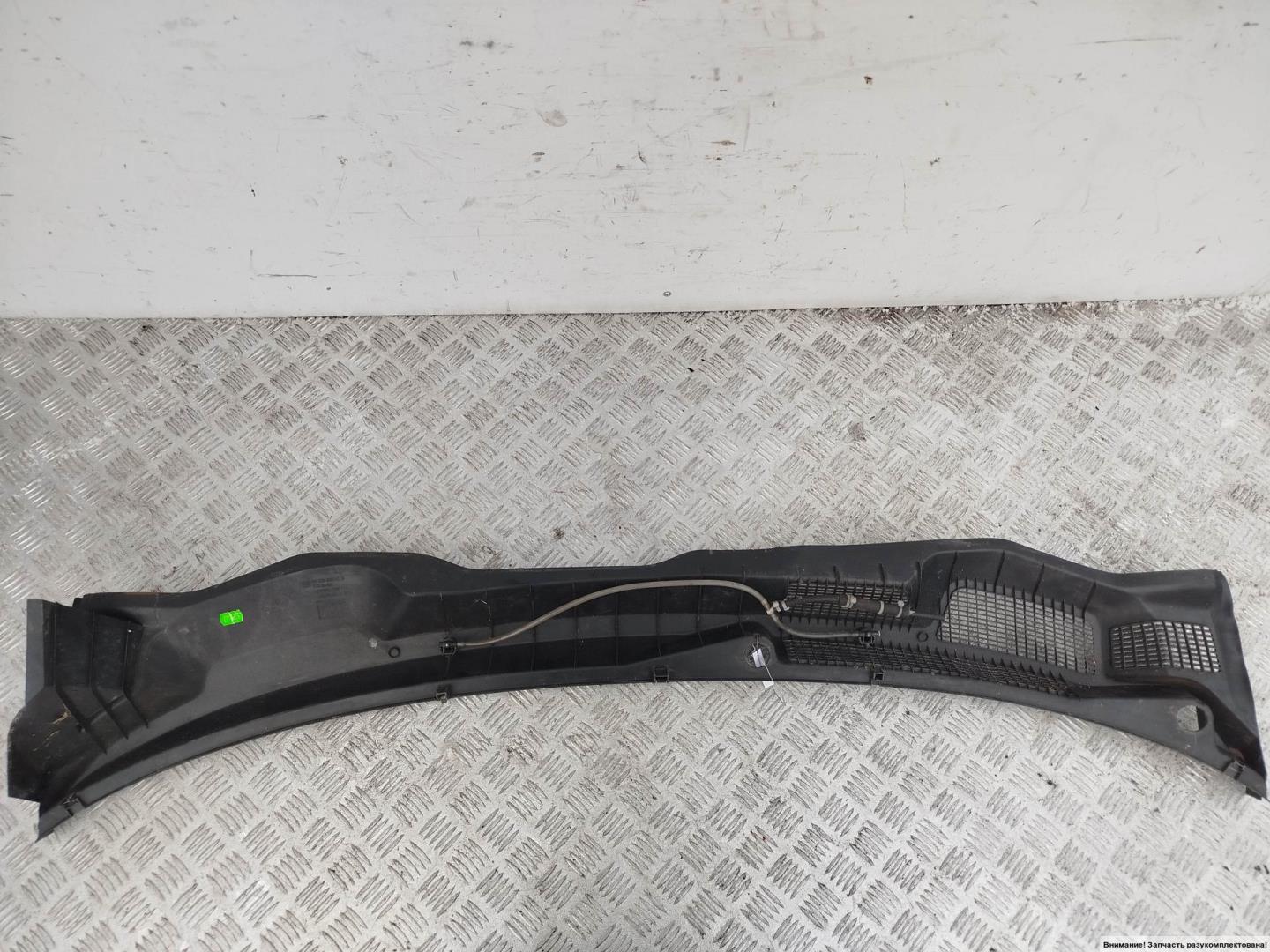 Решетка стеклоочистителей (Жабо)