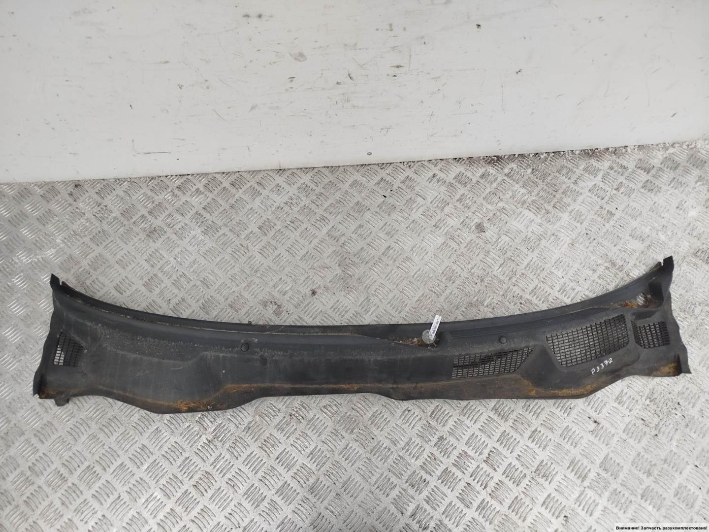 Решетка стеклоочистителей (Жабо)