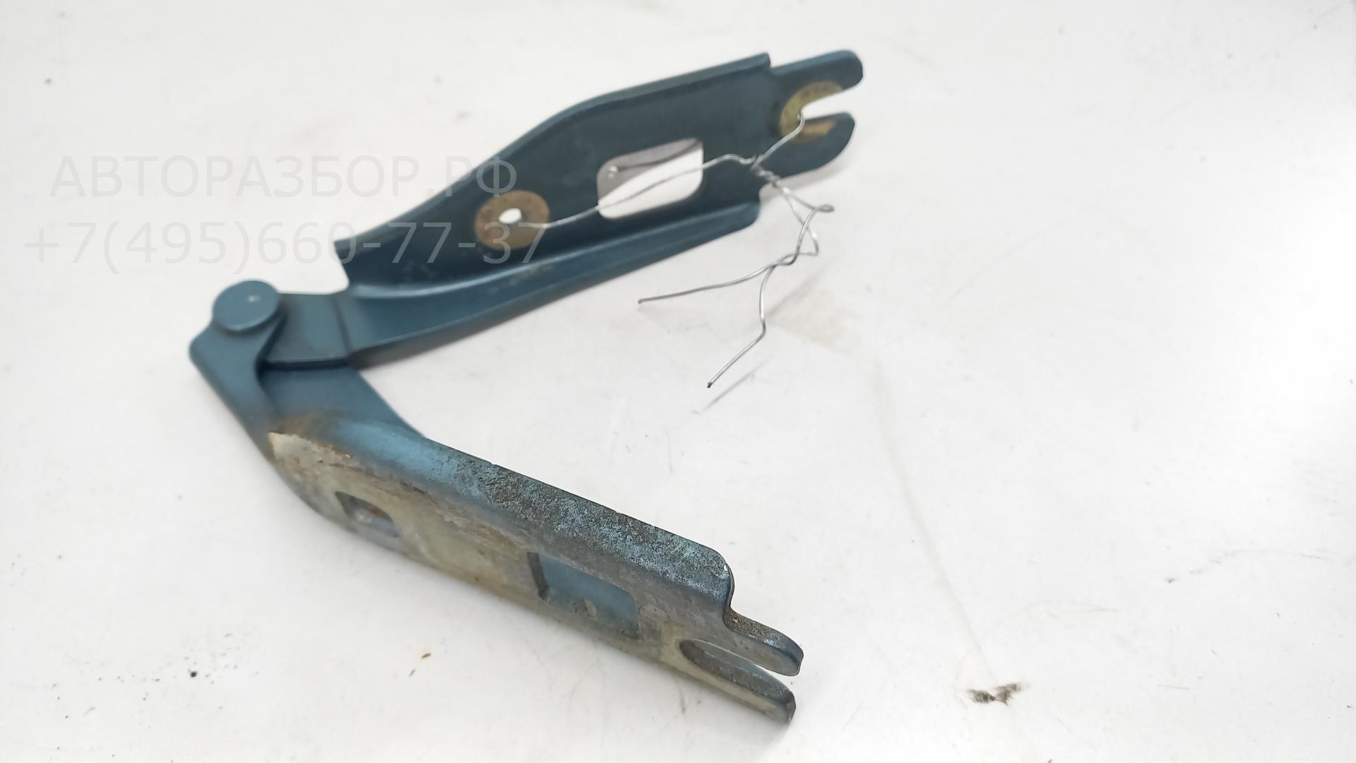 Петля капота левая