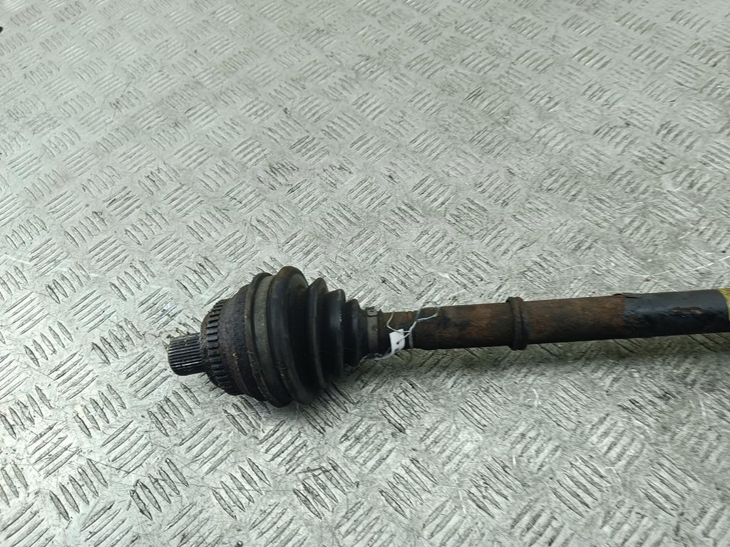 Полуось передняя левая