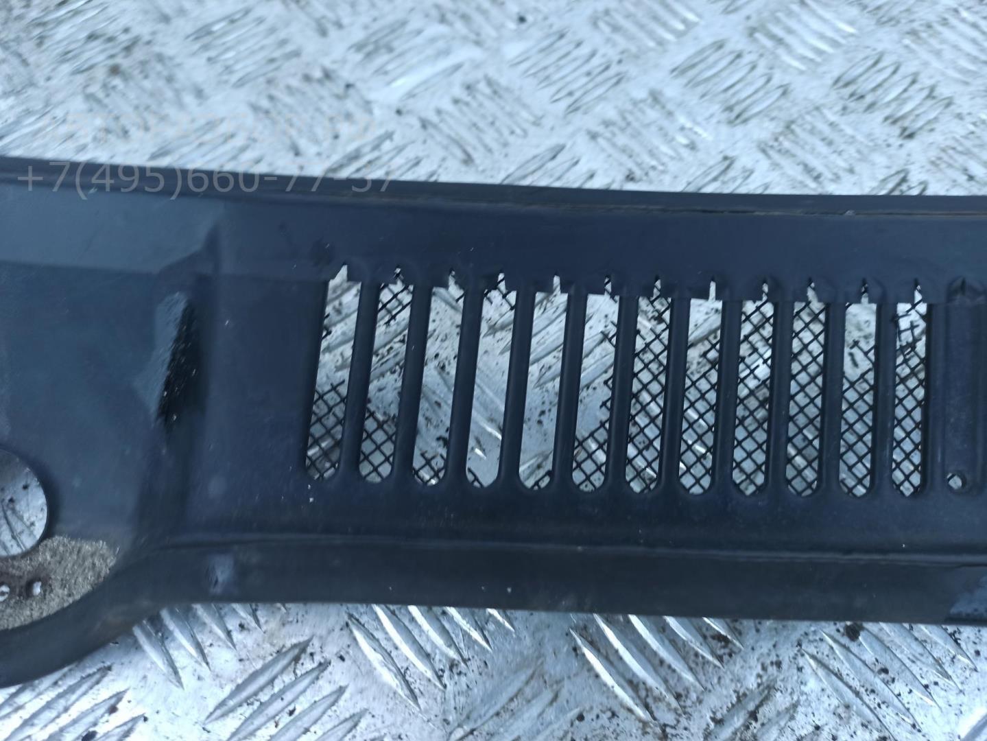 Решетка стеклоочистителей (Жабо)