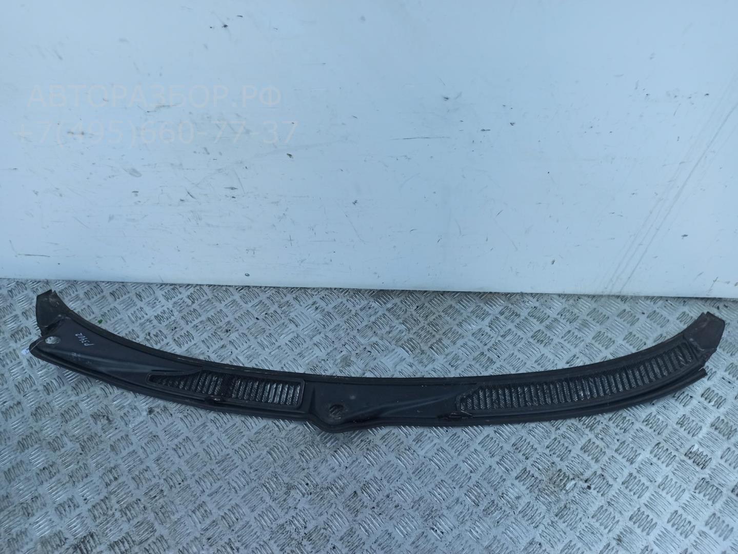 Решетка стеклоочистителей (Жабо)