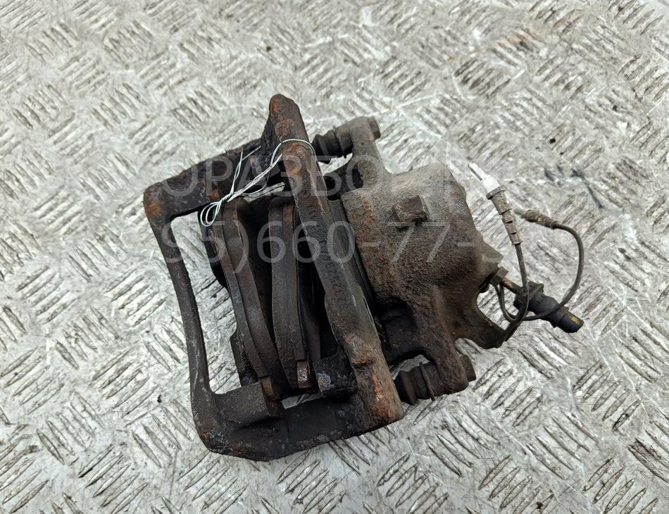 Суппорт передний правый