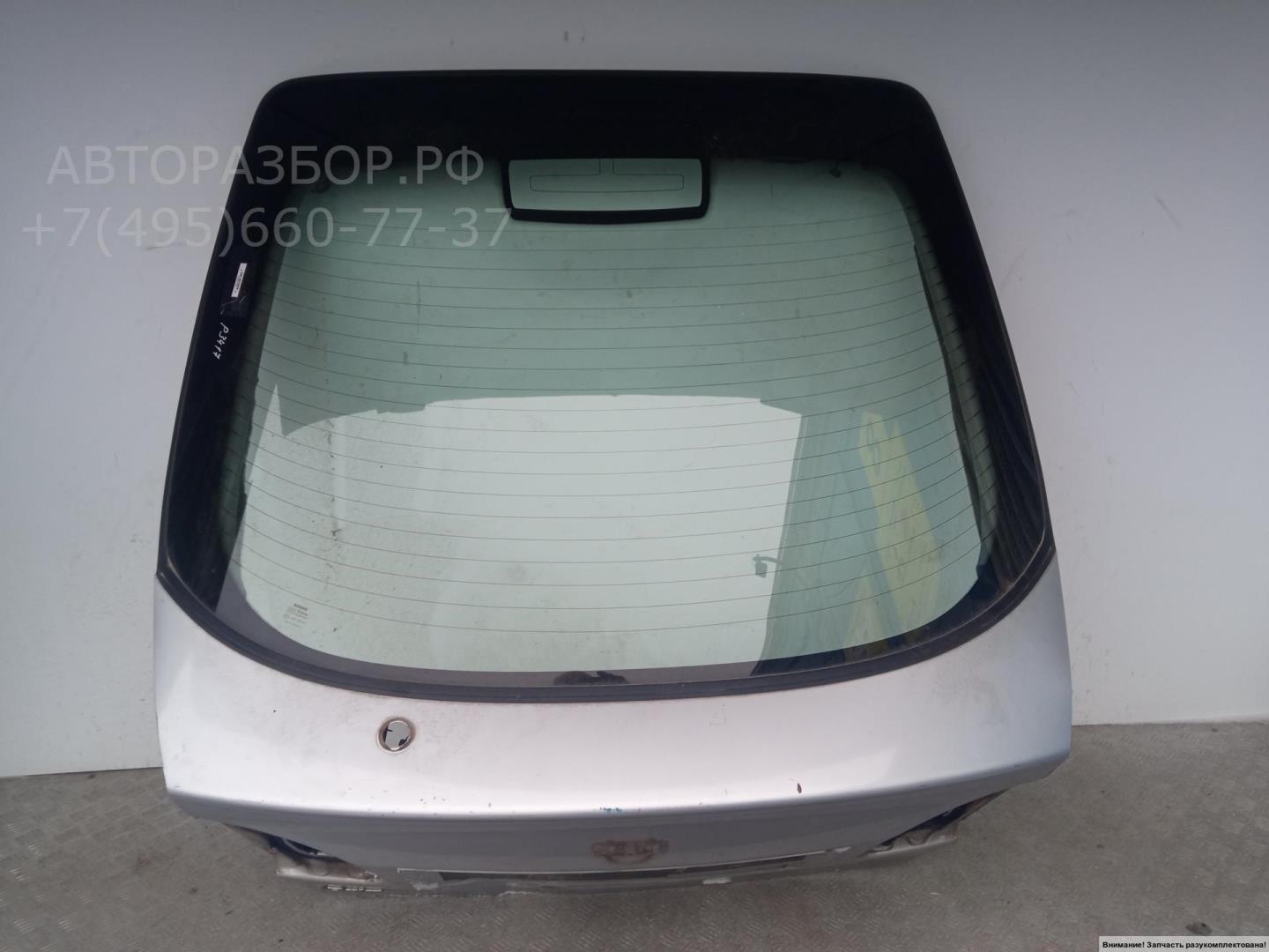 Дверь багажника