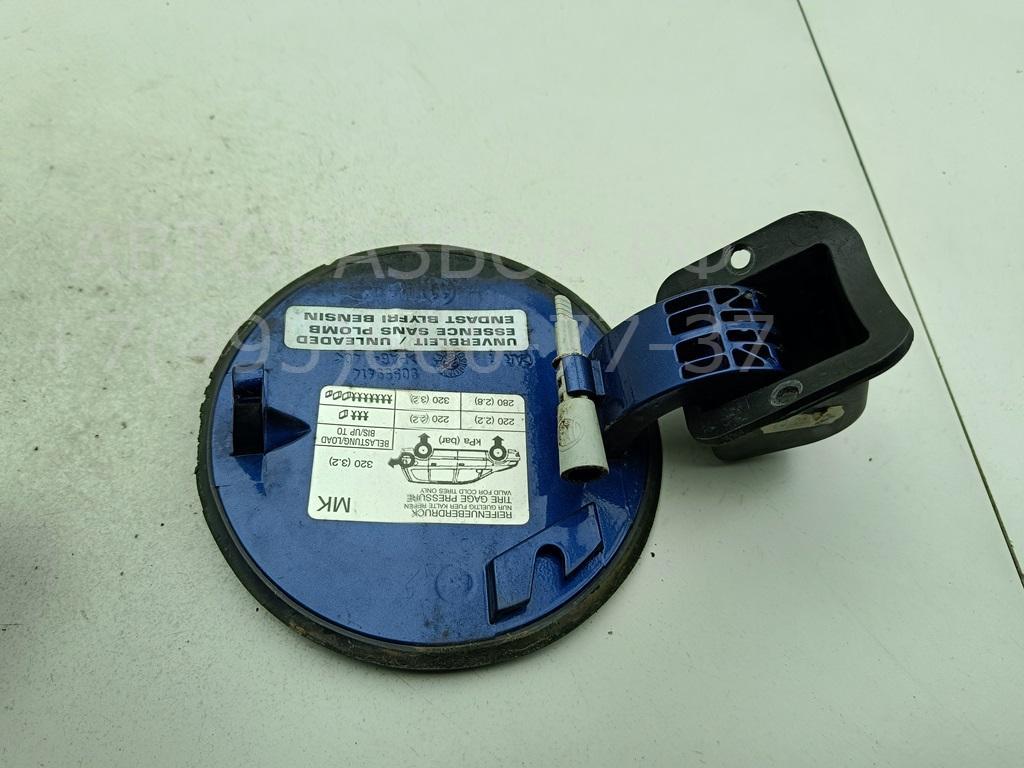 Лючок бензобака