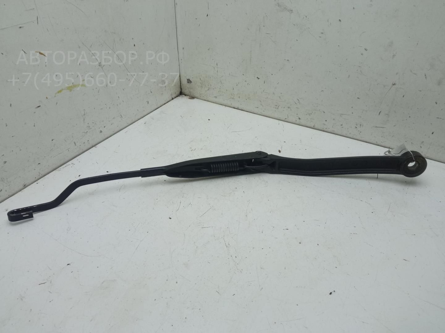 Поводок стеклоочистителя передний правый